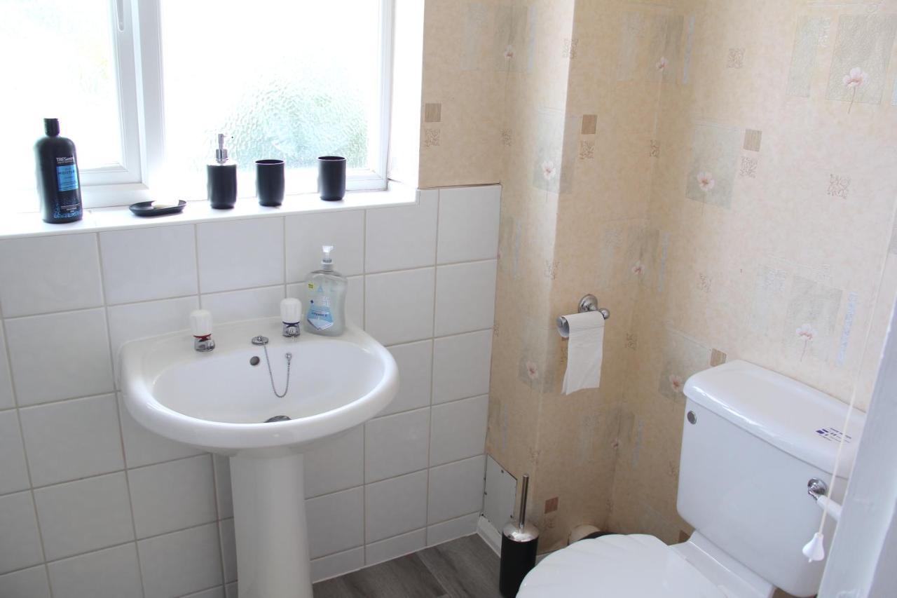 Coolfin House-Close To Excel, Contractors, Relocators, Paid Parking Villa Londra Exterior foto
